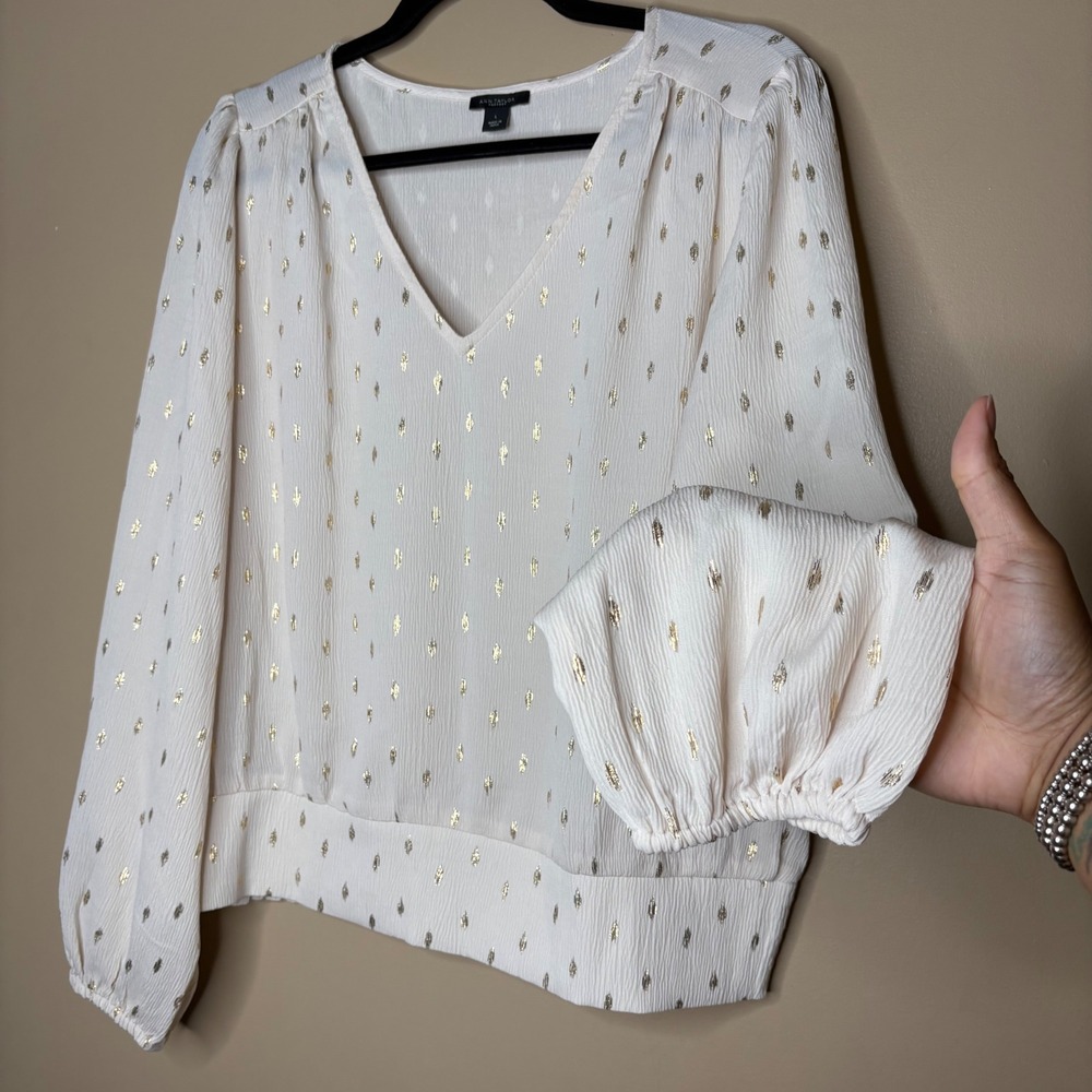 Ann Taylor Blouse Sz L Cream Gold Metallic Dot V-Neck Blouse Smocked Back Career